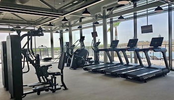 maison privee relaxed yas living with resort style facilities