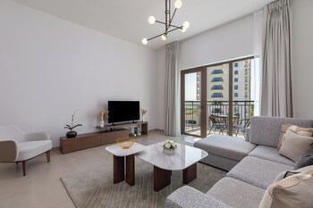 maison privee relaxed yas living with resort style facilities