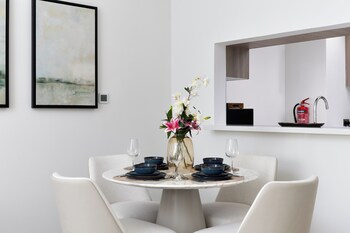 maison privee relaxed yas living with resort style facilities