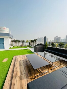 skyline retreat by housiify