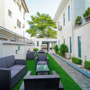 the linkview shortlet apartment