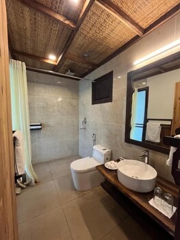 Landmark Farmhouse,,3 star