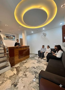 hotel taj elevate