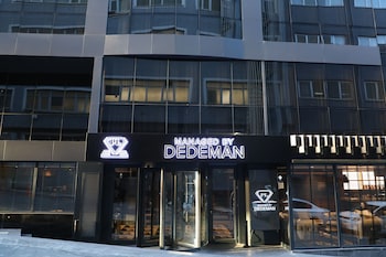 pl managed by dedeman