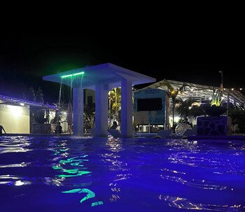 Cinco Rosas Resort,,3 star