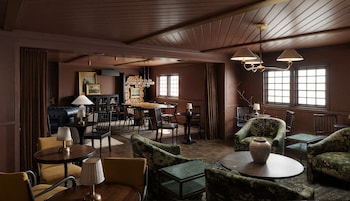 The Drew Hotel,,2 star