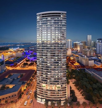 Rs Suites - District 225 Miami,,5 star