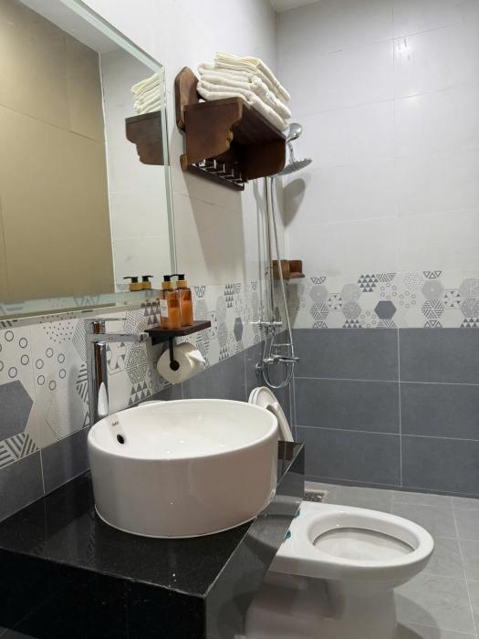 minh minh nam 3 hotel