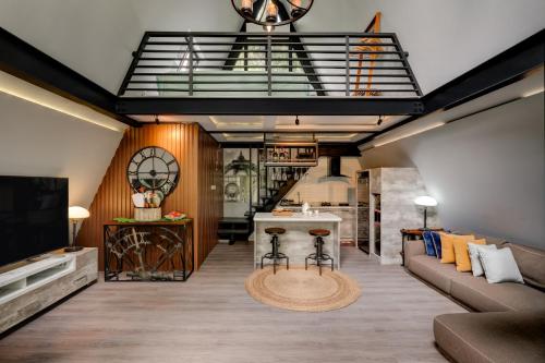 intragama villa