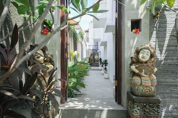 lumbung sari studio