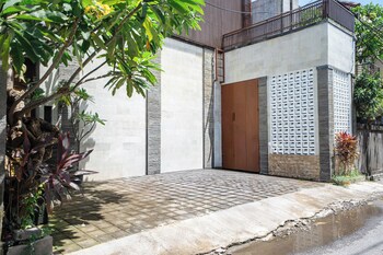 lumbung sari studio