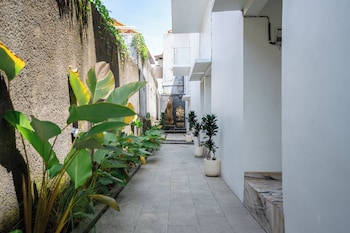 Lumbung Sari Studio,,3 star