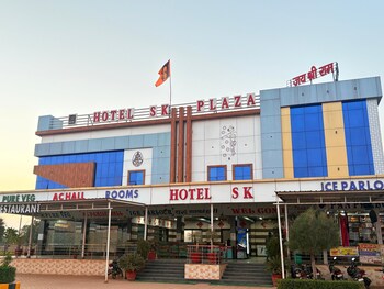 hotel sk plaza
