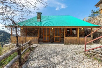 elivaas silvana 3 bhk cottage