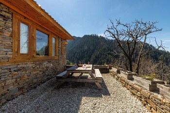 elivaas silvana 3 bhk cottage