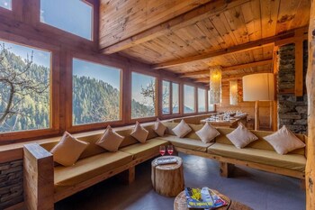 Elivaas Silvana 3 Bhk Cottage,,3 star