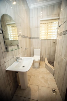 estee euro apartment