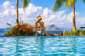 lakeshore villas at club balai isabel