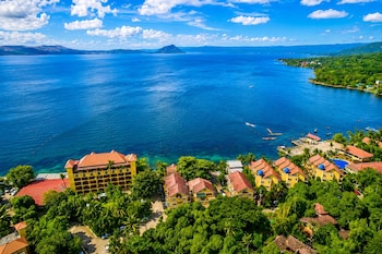 lakeshore villas at club balai isabel