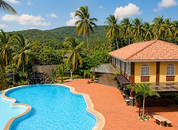 Lakeshore Villas At Club Balai Isabel,,2 star