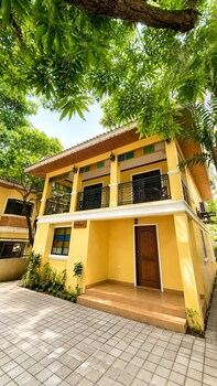 lakeshore villas at club balai isabel