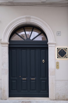 palazzo pisani bari