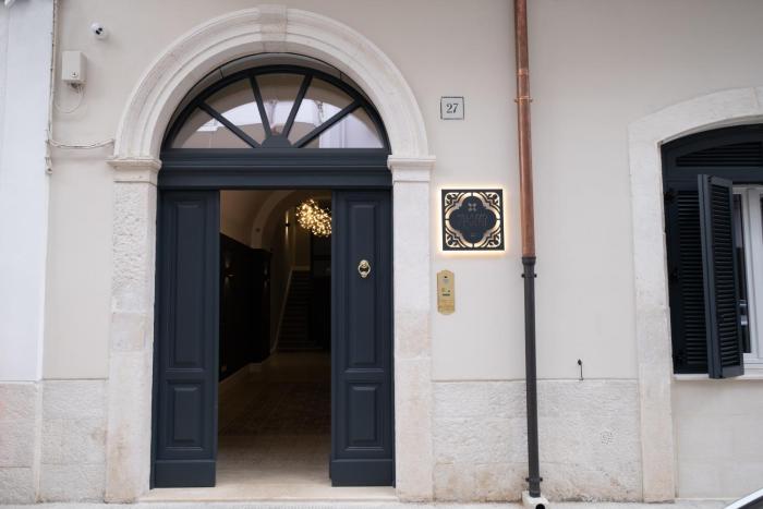 palazzo pisani bari