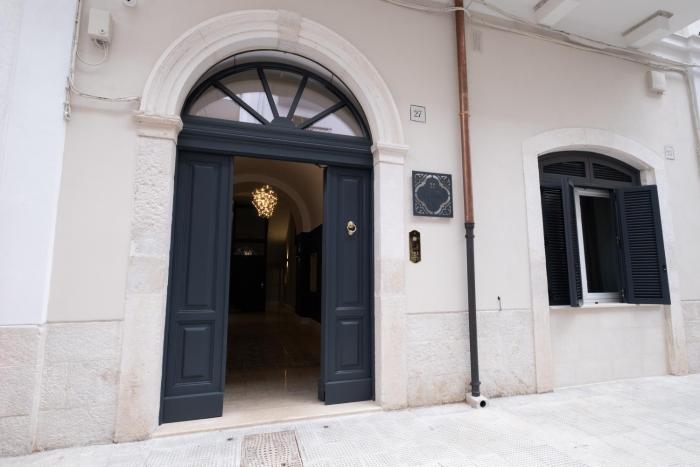 palazzo pisani bari
