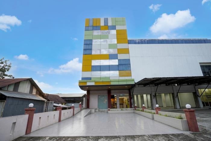 hotel o near terminal batoh formerly