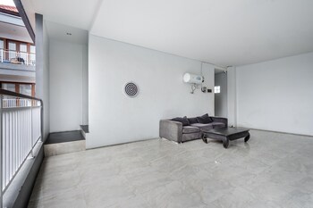 collection o dukuh segara guest house