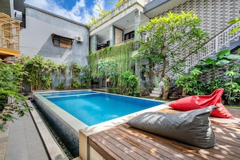 collection o dukuh segara guest house