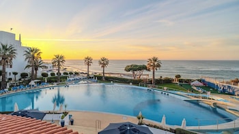 Monicca Collection Oura View Suites,,3 star