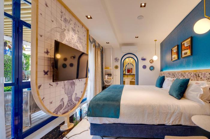monicca collection oura view suites