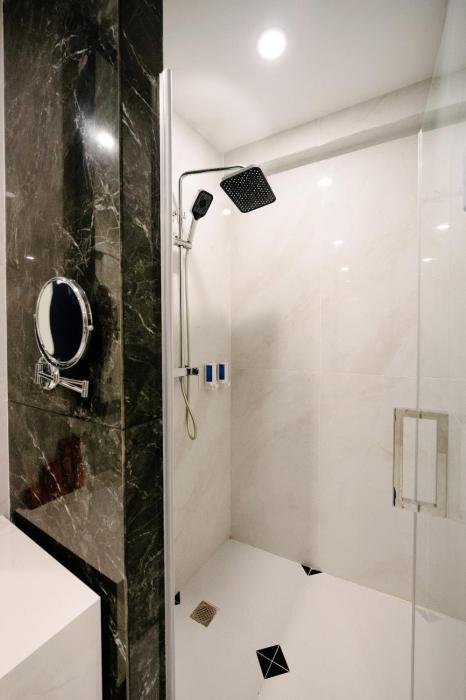 monicca collection oura view suites