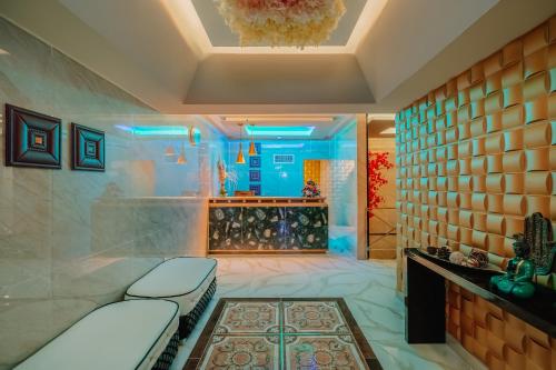 monicca collection oura view suites
