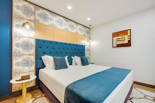 monicca collection oura view suites
