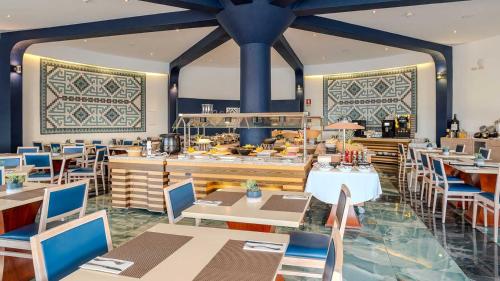 monicca collection oura view suites