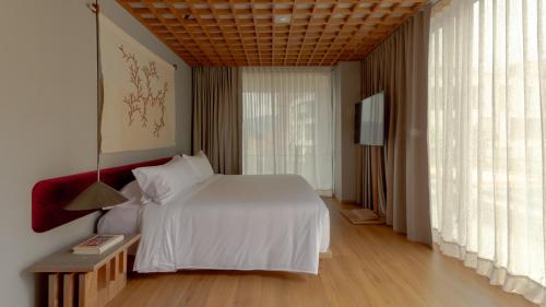 wake medellin a member of design hotels