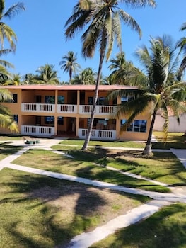hotel y restaurante punta corona