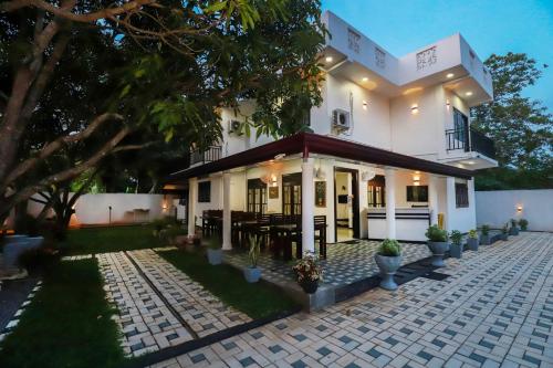 yala elegant hotel