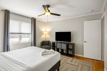 brookwood courtyard by bca furnished apartments bcc1b 09 i
