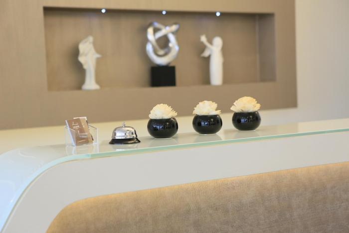 hotel leone