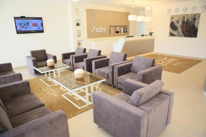 hotel leone
