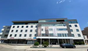 hotel leone