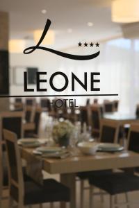 hotel leone
