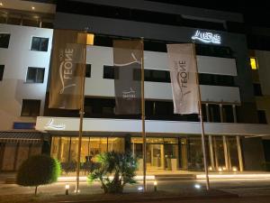 hotel leone