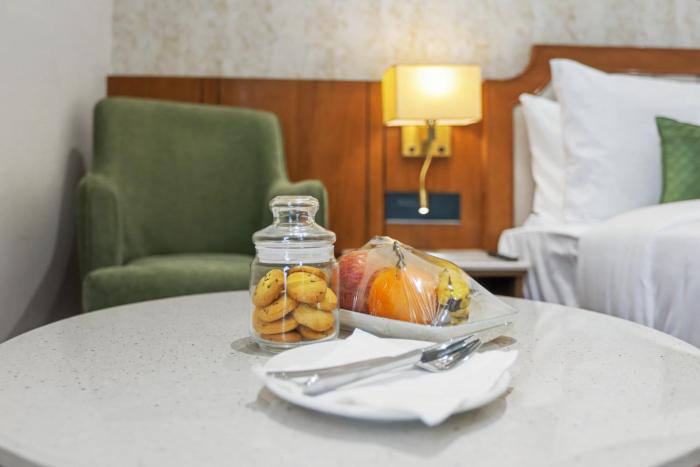 four leaf hotel dehradun