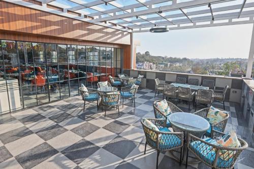 four leaf hotel dehradun