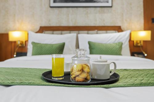 four leaf hotel dehradun