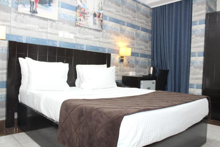 the regal boutique hotel